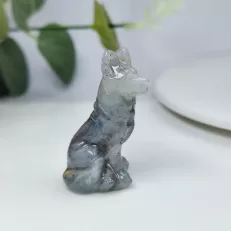labradorite wolf